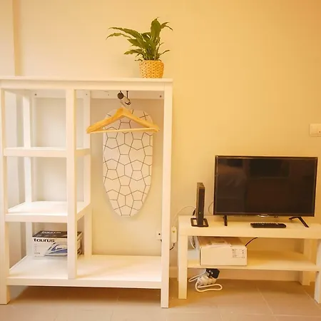 Διαμέρισμα Cozy Studio In Janelas Verdes *